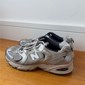 New Balance Men’s 530 Metallic Gray/Silver Sneakers